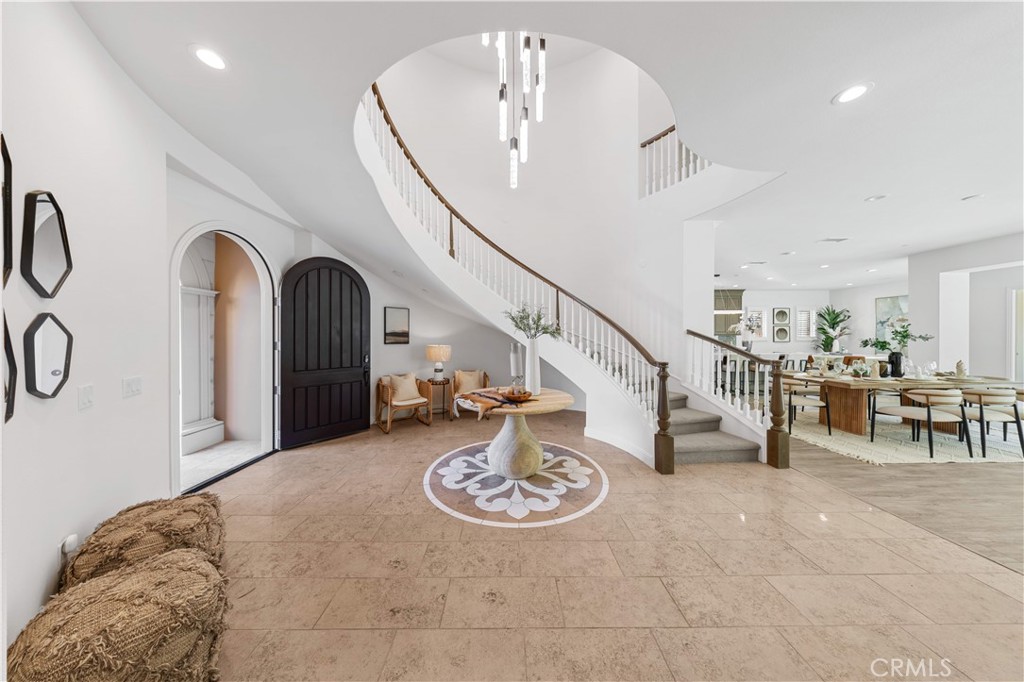 MLS #OC25277279 image #13