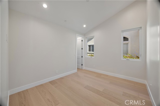 Detail Gallery Image 22 of 47 For 2100 Harriman Ln, Redondo Beach,  CA 90278 - 5 Beds | 4/1 Baths