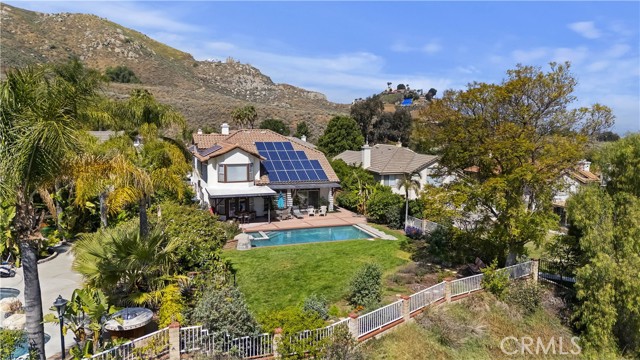 2162 Wild Canyon Drive, Colton CA: https://media.crmls.org/medias/27fb08f3-3828-4f7b-8f49-3905e343fe6b.jpg