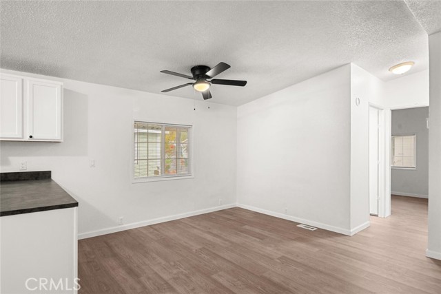 Detail Gallery Image 8 of 31 For 3541 via Medio, Chico,  CA 95973 - 3 Beds | 2 Baths