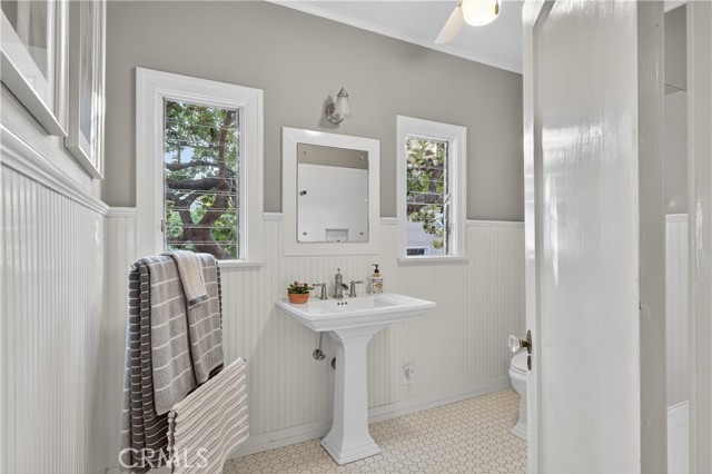 Detail Gallery Image 22 of 54 For 115 Annandale Rd, Pasadena,  CA 91105 - 4 Beds | 3 Baths