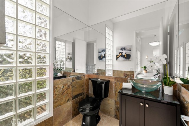 Detail Gallery Image 31 of 43 For 4462 Fallsbrae Rd, Fallbrook,  CA 92028 - 4 Beds | 3/1 Baths