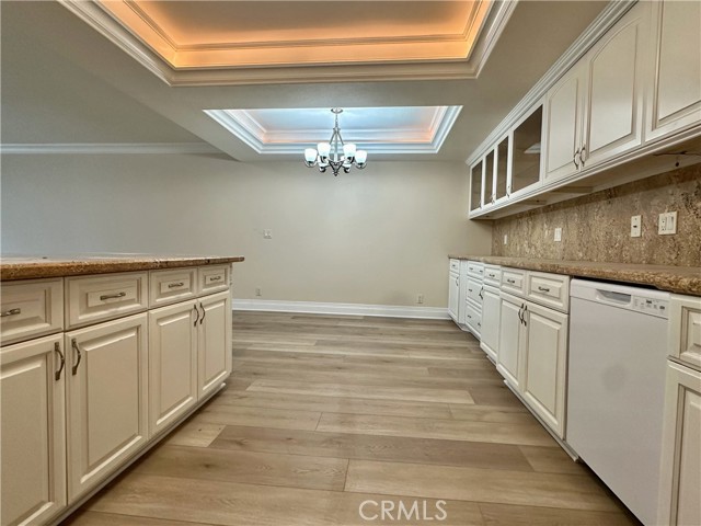 Detail Gallery Image 4 of 19 For 101 Scholz #35,  Newport Beach,  CA 92663 - 2 Beds | 2 Baths