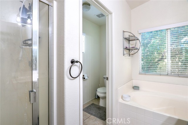 Detail Gallery Image 21 of 39 For 3738 Springmount St, Riverside,  CA 92501 - 3 Beds | 2/1 Baths