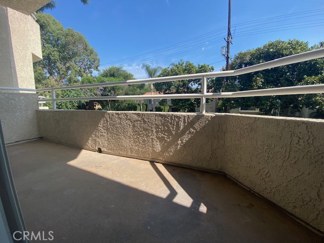 Detail Gallery Image 11 of 22 For 14948 Moorpark St #101,  Sherman Oaks,  CA 91403 - 3 Beds | 3/1 Baths