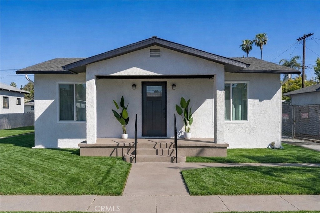 1615 W 67th