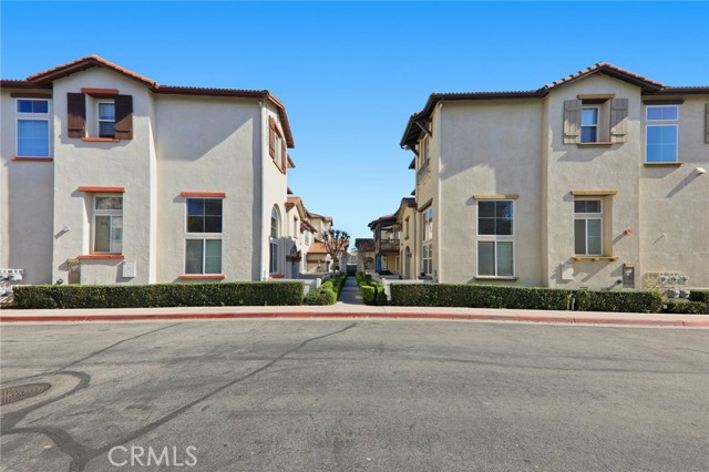 Detail Gallery Image 2 of 39 For 33540 Willow Haven, Murrieta,  CA 92563 - 3 Beds | 2/1 Baths