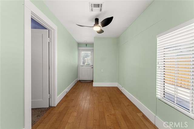 Detail Gallery Image 13 of 32 For 4390 Edgewood, Riverside,  CA 92506 - 2 Beds | 2 Baths