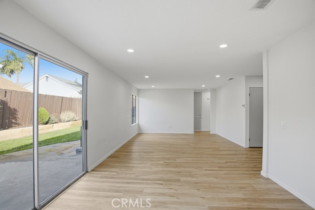 3278 Roberds Avenue, San Bernardino CA: https://media.crmls.org/medias/280176fb-0666-490b-ada8-27a57f627f2e.jpg