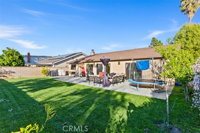 24911 Via Santa Cruz, Mission Viejo CA: https://media.crmls.org/medias/2801902c-f4c7-48e0-8cff-852ef0623365.jpg