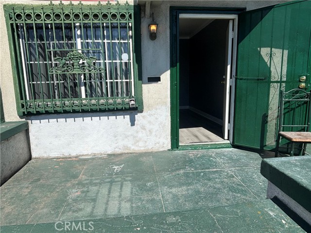 Detail Gallery Image 21 of 24 For 535 West 54th Street, Los Angeles,  CA 90037 - – Beds | – Baths