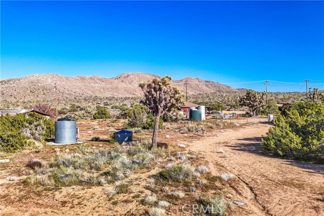 Detail Gallery Image 33 of 58 For 8626 La Contenta Rd, Yucca Valley,  CA 92284 - 2 Beds | 1 Baths