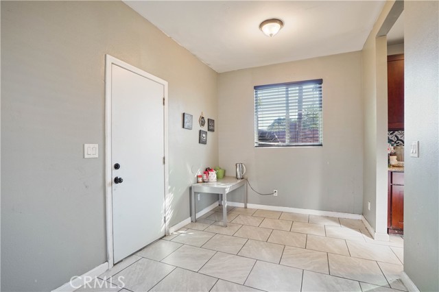 Detail Gallery Image 20 of 25 For 1365 N Crescent Ave, San Bernardino,  CA 92405 - 5 Beds | 2/1 Baths