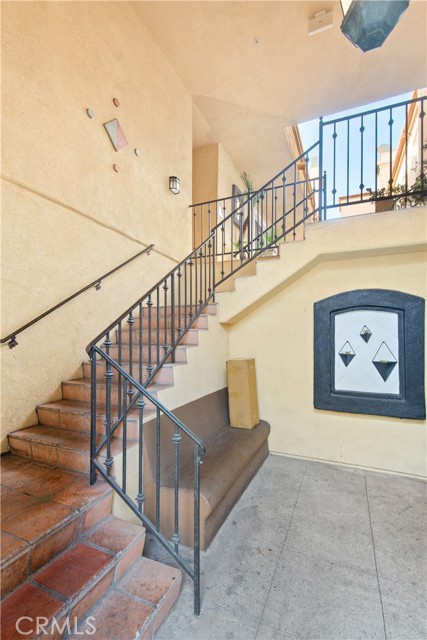 Detail Gallery Image 4 of 28 For 7111 La Tijera Bld #D101,  Los Angeles,  CA 90045 - 1 Beds | 1 Baths