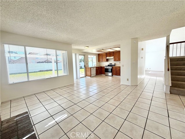 Detail Gallery Image 10 of 33 For 25343 Ceremony Ave, Moreno Valley,  CA 92551 - 3 Beds | 2/1 Baths