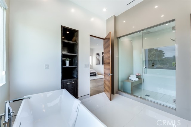 Detail Gallery Image 24 of 34 For 12732 Hortense St., Studio City,  CA 91604 - 5 Beds | 6 Baths