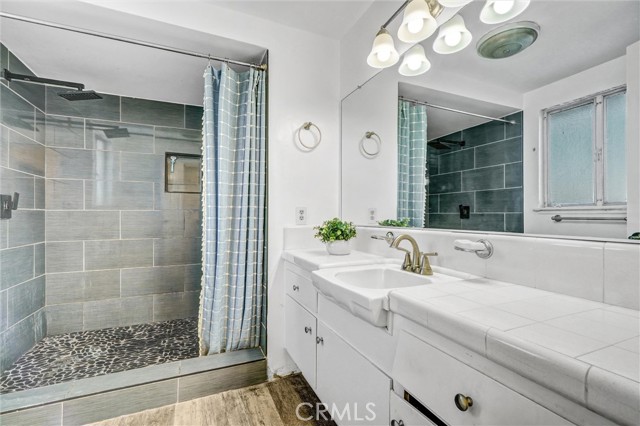 Detail Gallery Image 11 of 21 For 530 N. Stanford Ave, Fullerton,  CA 92831 - 4 Beds | 3 Baths