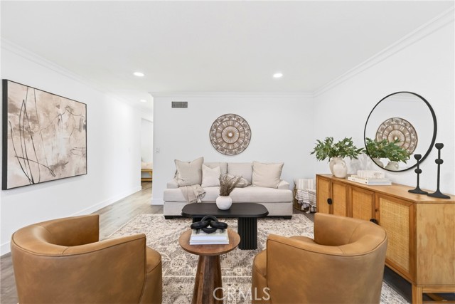 Detail Gallery Image 8 of 54 For 1626 E 15th, Santa Ana,  CA 92701 - 4 Beds | 2 Baths