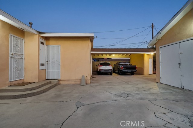 4322 W 105th Street, Inglewood CA: https://media.crmls.org/medias/280562fe-bc2a-4d03-8f68-4454e93bef8a.jpg