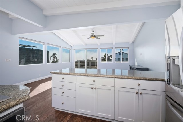 Detail Gallery Image 19 of 38 For 1070 Noria St, Laguna Beach,  CA 92651 - 3 Beds | 2 Baths