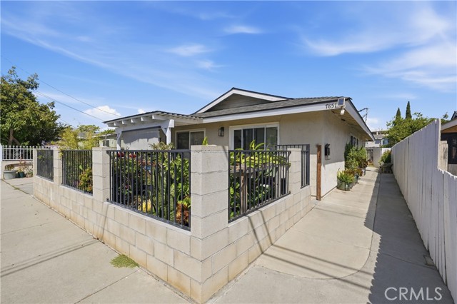 Detail Gallery Image 8 of 21 For 7851 Cypress, Huntington Beach,  CA 92647 - – Beds | – Baths