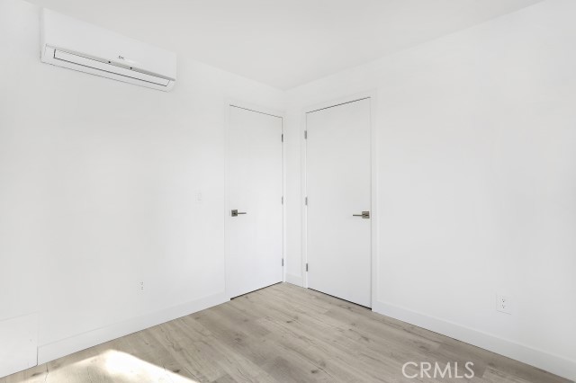 https://media.crmls.org/medias/28064d62-5708-459c-85ba-aec5b0ac86b4.jpg?preset=X-Large