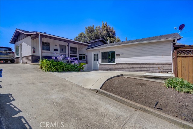 Front Image Thumbnail for CRSC26124777