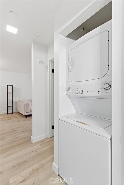 Detail Gallery Image 15 of 25 For 7720 Elmdale #E,  Stanton,  CA 90680 - 1 Beds | 1 Baths