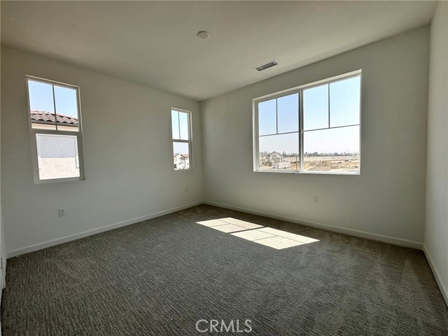 6136 Valentina Way, Eastvale CA: https://media.crmls.org/medias/2808f441-f33f-4adb-8235-060f69671b92.jpg