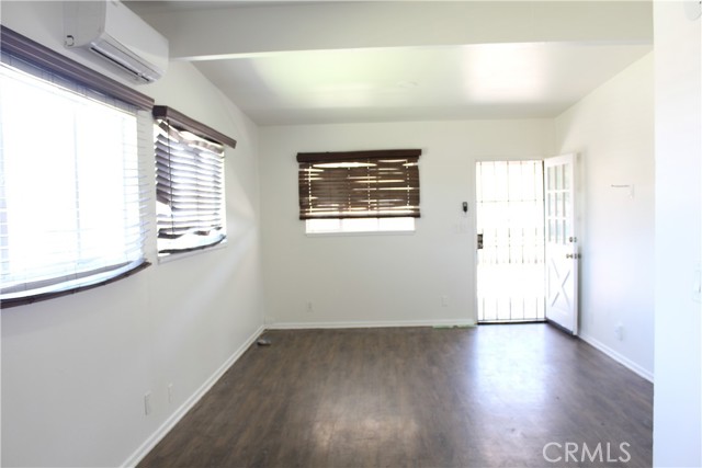 Detail Gallery Image 3 of 9 For 38903 Rambler Ave #1,  Palmdale,  CA 93550 - 3 Beds | 1 Baths