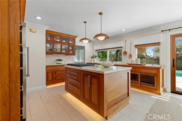 Image 27 of 73 For 4972 Park  