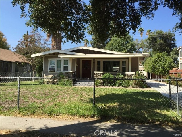 61 S Oak Ave, Pasadena, CA 91107