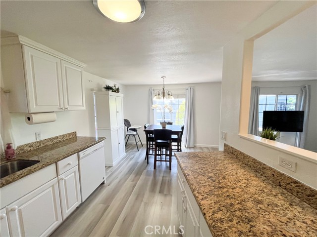 17700 Avalon Boulevard, Carson CA: https://media.crmls.org/medias/2809ec7e-cee9-4216-a5f8-dcab2617eb7c.jpg