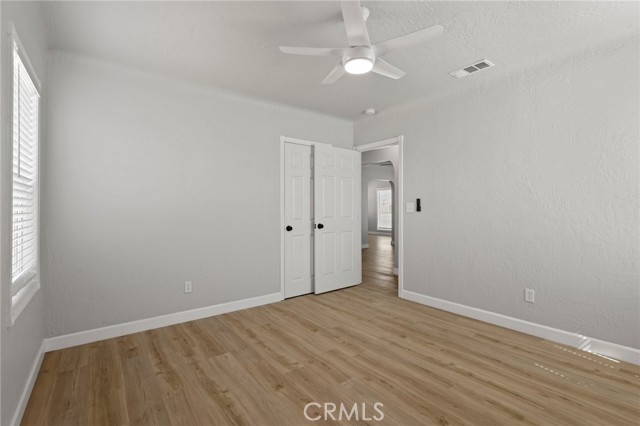 211 E Grangeville Boulevard, Hanford CA: https://media.crmls.org/medias/280a90bd-8c44-469b-811d-cccfe1019ae4.jpg