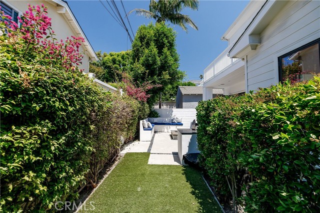 2001 Oak Avenue, Manhattan Beach, California 90266, 5 Bedrooms Bedrooms, ,5 BathroomsBathrooms,Residential,For Sale,Oak,SB25183354