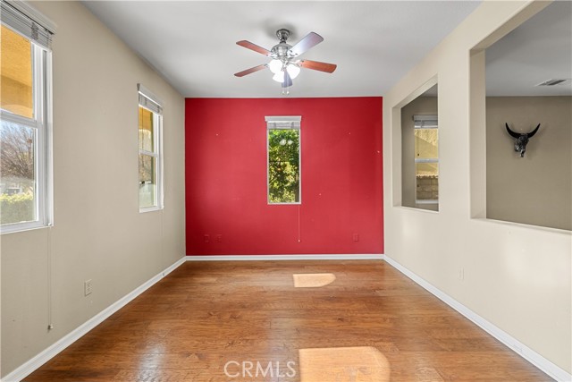 2123 Coconut Place, Palmdale CA: https://media.crmls.org/medias/280b9df1-4945-4d96-a90a-b7b033017f8c.jpg