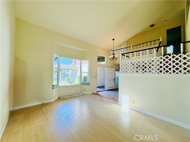 Detail Gallery Image 3 of 21 For 10 Coldbrook, Irvine,  CA 92604 - 4 Beds | 2/1 Baths