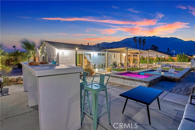 Detail Gallery Image 2 of 42 For 2144 E Rogers, Palm Springs,  CA 92262 - 4 Beds | 2 Baths