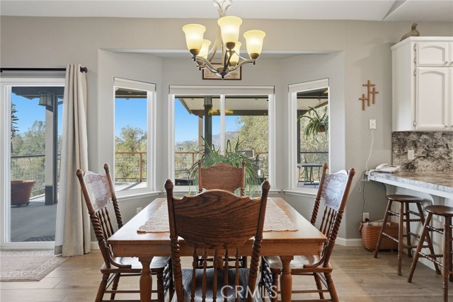 Detail Gallery Image 11 of 49 For 29913 Revis, Coarsegold,  CA 93614 - 4 Beds | 3 Baths