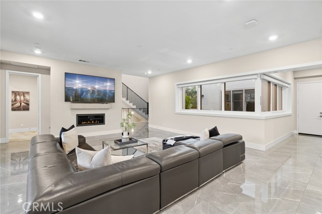 56 Claudius Court, Irvine CA: https://media.crmls.org/medias/280ce27d-0209-409f-a9ad-c2ee0283907f.jpg