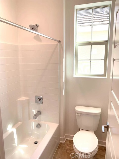 6938 Stonecrop Lane, Fontana CA: https://media.crmls.org/medias/280d355b-ffc7-43b0-94b8-144ab594475e.jpg