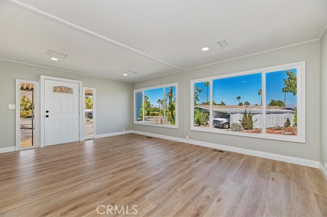 Detail Gallery Image 12 of 32 For 31 Circle a Dr, Palm Desert,  CA 92260 - 2 Beds | 2 Baths