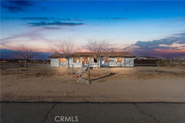 Detail Gallery Image 1 of 47 For 10711 Harvard Ave, California City,  CA 93505 - 3 Beds | 2 Baths