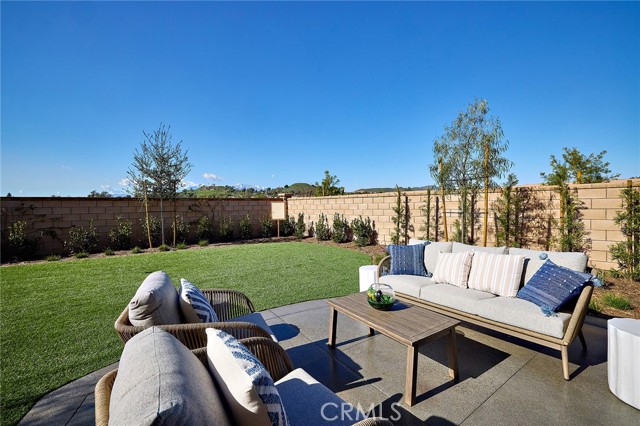 Detail Gallery Image 19 of 22 For 8157 Perada St, Jurupa Valley,  CA 92509 - 5 Beds | 3 Baths