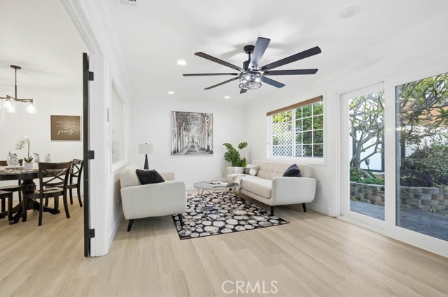 Detail Gallery Image 21 of 66 For 10232 Hialeah, Cypress,  CA 90630 - 5 Beds | 2/1 Baths