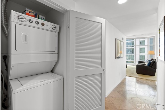 400 W Ocean Boulevard, Long Beach CA: https://media.crmls.org/medias/2810d15e-3b55-401f-8482-a344424e810d.jpg