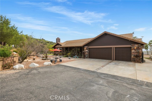 Detail Gallery Image 7 of 73 For 8634 Escondido Canyon, Agua Dulce,  CA 91390 - 3 Beds | 3 Baths