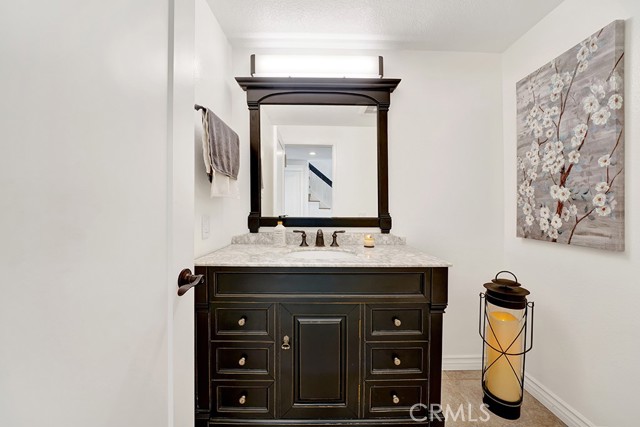 28133828 6da9 41df 89c4 2c9b192cc300