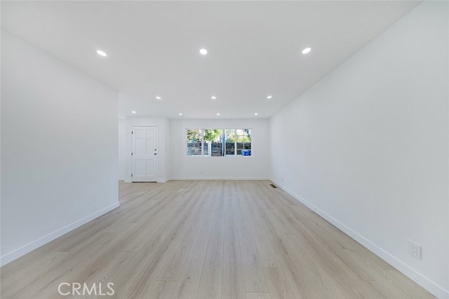 Detail Gallery Image 10 of 31 For 10431 Las Lunitas Ave, Tujunga,  CA 91042 - 3 Beds | 2 Baths