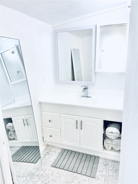 Detail Gallery Image 5 of 6 For 13111 Sierra, Agua Dulce,  CA 91390 - 1 Beds | 1 Baths